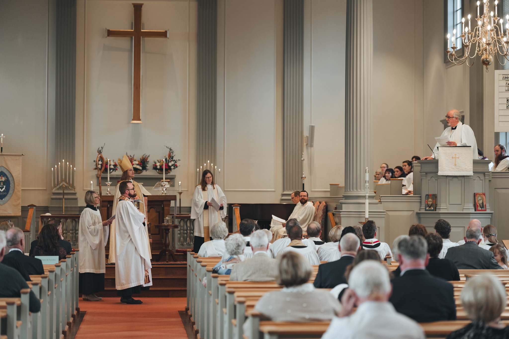 Sunday worship inside Christ Church Episcopal Hudson